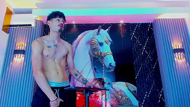 Snapshot of Dominic_Max_ chatting on September 14, 4:50 pm Dominic Max  online show from September 14, 4:50 pm