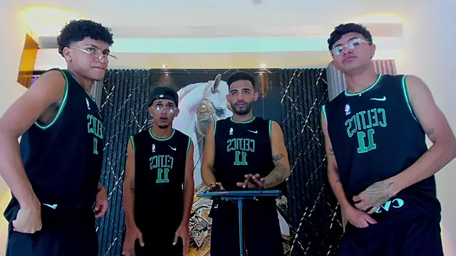 Snapshot of Dominic_Max_ chatting on October 31, 8:37 am Dominic Max  online show from October 31, 8:37 am