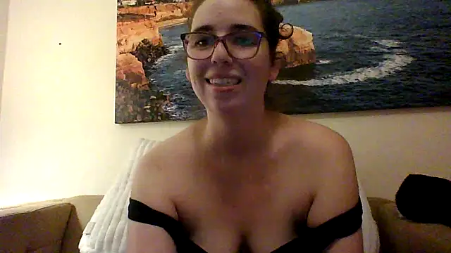 sweetsocalgirl online show from April 5, 5:15 am
