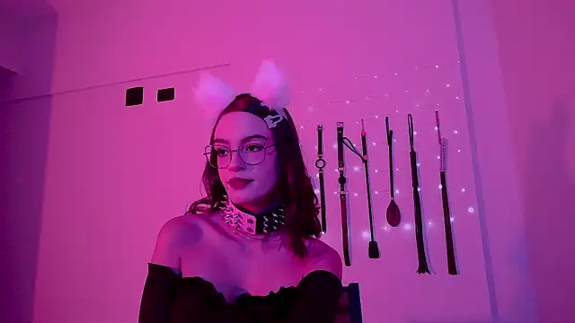 nina kink online show from May 12, 9:45 pm