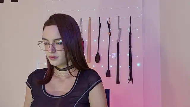 Snapshot of nina_kink chatting on August 2, 7:45 pm nina kink online show from August 2, 7:45 pm