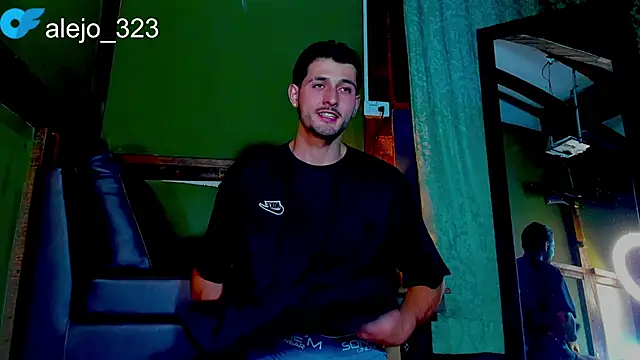 alejo  323   online show from April 28, 3:11 am