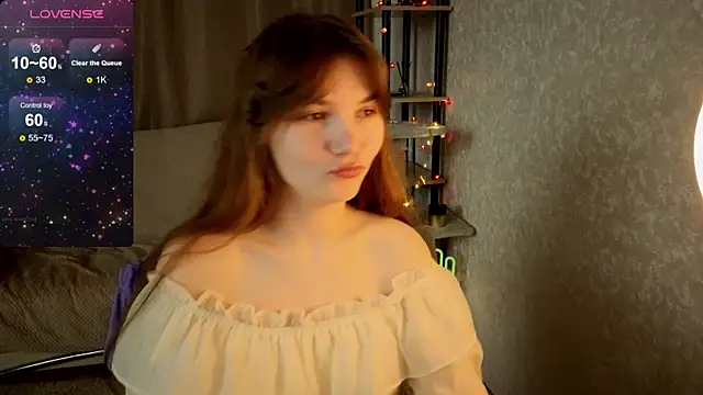 Snapshot of Nika_OMG chatting on November 24, 8:08 pm Nika OMG online show from November 24, 8:08 pm