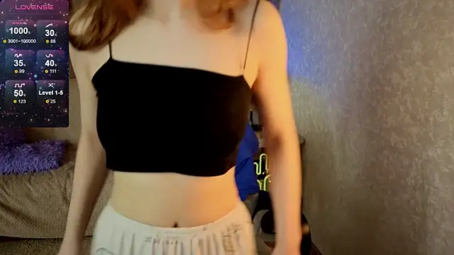 Snapshot of Nika_OMG chatting on November 30, 8:35 pm Nika OMG online show from November 30, 8:35 pm