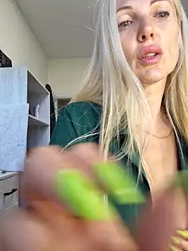 Monna online show from September 12, 2:06 pm