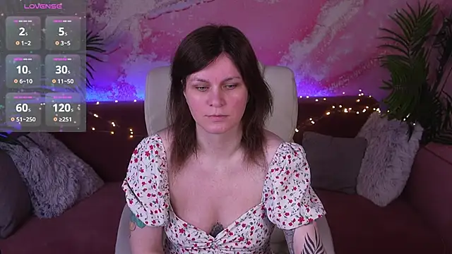 TinaMelt online show from April 24, 6:32 pm
