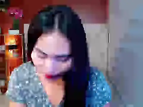 Snapshot of sluttyprincess0 chatting on November 24, 11:04 pm sluttyprincess0 online show from November 24, 11:04 pm