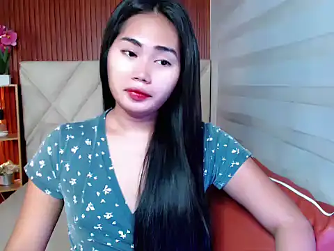 Snapshot of sluttyprincess0 chatting on November 27, 10:45 pm sluttyprincess0 online show from November 27, 10:45 pm