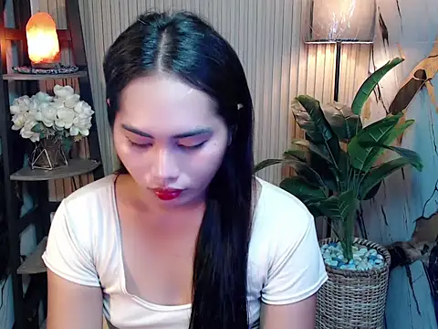 Snapshot of sluttyprincess0 chatting on February 5, 10:58 pm sluttyprincess0 online show from February 5, 10:58 pm