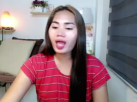 Snapshot of sluttyprincess0 chatting on March 28, 11:04 pm sluttyprincess0 online show from March 28, 11:04 pm