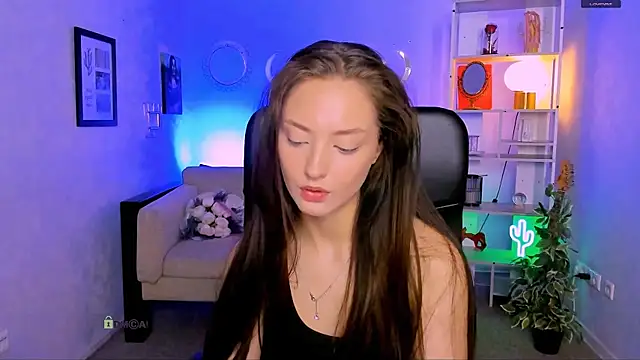 eva smiith  online show from June 22, 5:37 am