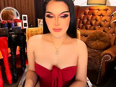 Snapshot of devongarcia chatting on June 20, 10:23 pm devongarcia online show from June 20, 10:23 pm