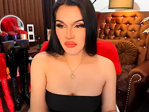 Snapshot of devongarcia chatting on June 26, 1:32 am devongarcia online show from June 26, 1:32 am
