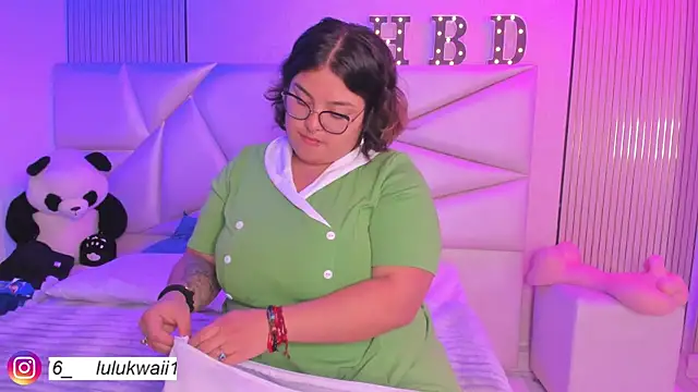 lulukawai16 online show from May 5, 7:11 pm