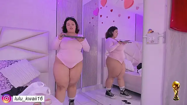 lulukawai16 online show from July 27, 6:59 pm