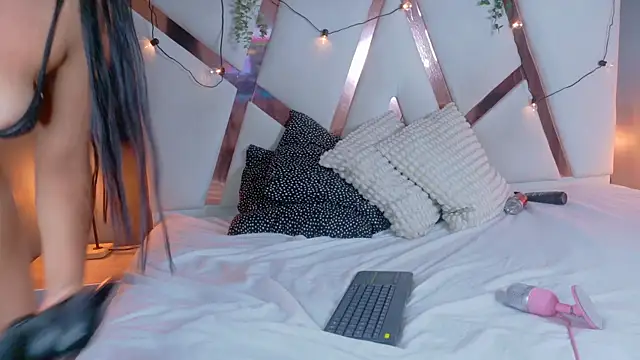 RiriiBrunette   online show from November 20, 12:22 am