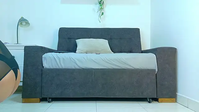 RiriiBrunette   online show from May 21, 7:43 pm