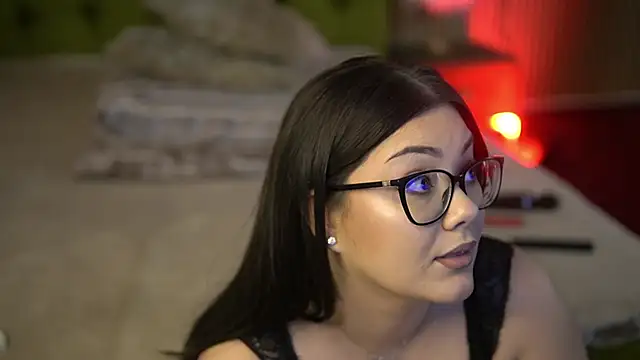 Snapshot of OliviaNoir chatting on September 24, 3:48 pm OliviaNoir online show from September 24, 3:48 pm