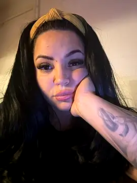 Snapshot of sexybunny18255 chatting on October 6, 7:00 pm sexybunny18255 online show from October 6, 7:00 pm