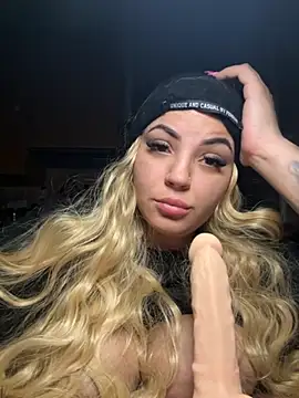 Snapshot of sexybunny18255 chatting on October 14, 8:42 pm sexybunny18255 online show from October 14, 8:42 pm