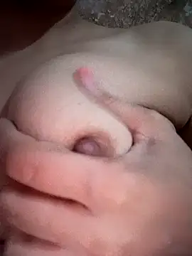 Snapshot of suneeta77 chatting on September 21, 8:38 am suneeta77 online show from September 21, 8:38 am