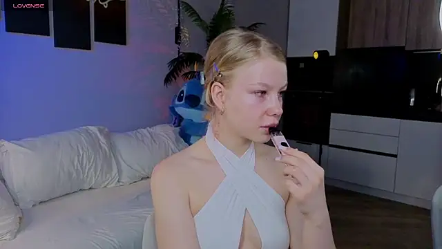 emilyshepar d online show from June 5, 2:51 am