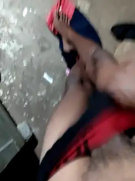 Snapshot of RAYI_Queen_4 chatting on December 5, 2:14 pm RAYI Queen 4 online show from December 5, 2:14 pm