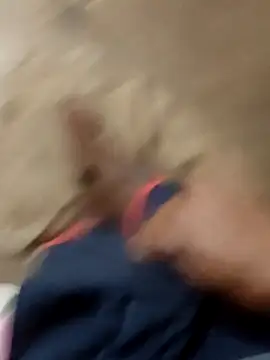 Snapshot of RAYI_Queen_4 chatting on December 17, 4:24 pm RAYI Queen 4 online show from December 17, 4:24 pm