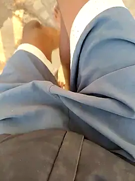 Snapshot of RAYI_Queen_4 chatting on January 8, 3:20 am RAYI Queen 4 online show from January 8, 3:20 am