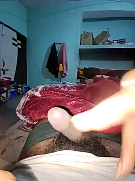 Snapshot of RAYI_Queen_4 chatting on February 28, 8:21 pm RAYI Queen 4 online show from February 28, 8:21 pm