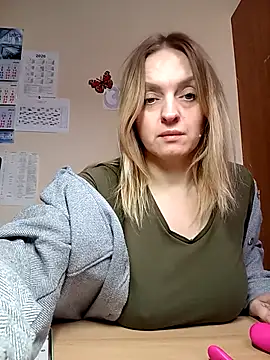 Ami Foxy online show from February 11, 7:35 am