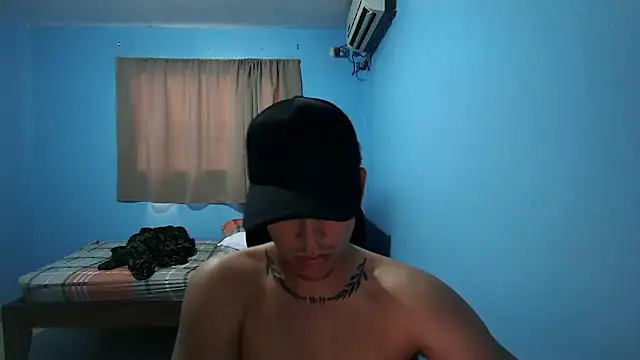 Snapshot of Jaket_lovers chatting on October 9, 8:07 pm Jaket lovers online show from October 9, 8:07 pm