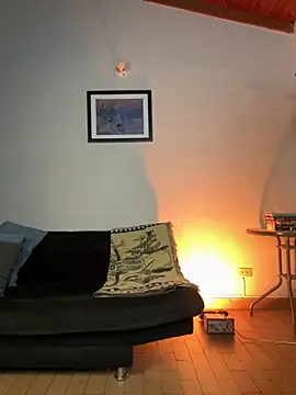 Snapshot of AlekBlake_ chatting on October 20, 2:23 am AlekBlake online show from October 20, 2:23 am