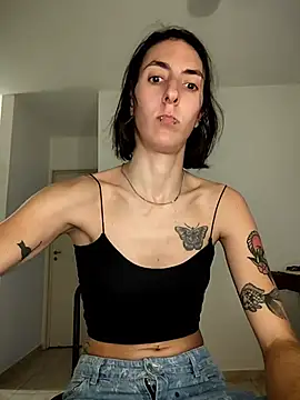 sweetsinxxx online show from June 27, 9:31 pm
