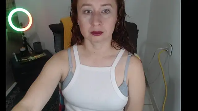 Milf Valeria online show from October 7, 3:20 pm