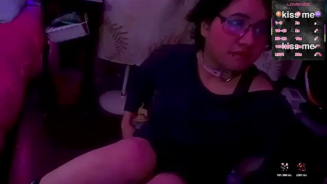 Snapshot of Ftm_Bunny chatting on December 14, 11:59 am Ftm Bunny online show from December 14, 11:59 am