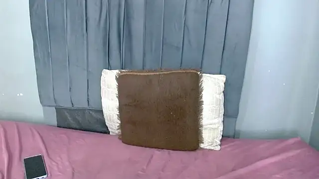 ChubbyBuddyxXx online show from March 5, 6:15 pm