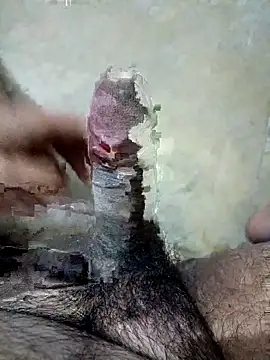 Snapshot of Rishiraj2595 chatting on December 21, 5:53 pm Rishiraj2595 online show from December 21, 5:53 pm