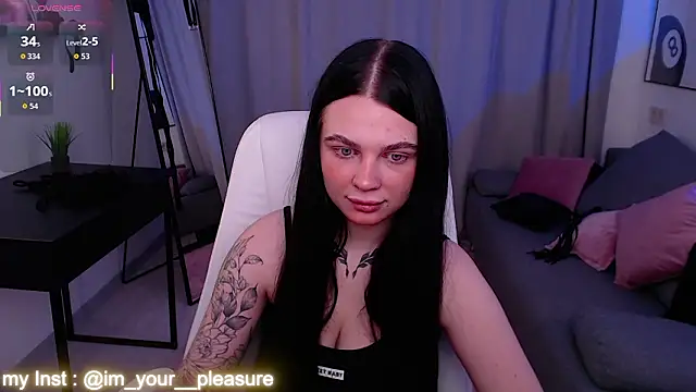 Michela Fruet online show from February 17, 1:02 am