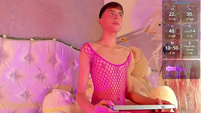 PrincePoppy online show from September 14, 8:19 pm