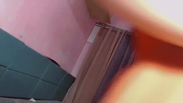 Snapshot of fallen_angel08 chatting on November 25, 12:05 pm fallen angel08 online show from November 25, 12:05 pm