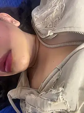 snow doll online show from June 7, 7:06 pm