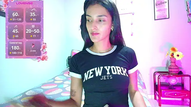 Snapshot of angelic_coral chatting on November 3, 8:10 pm angelic coral online show from November 3, 8:10 pm