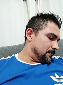 Bradd 32 online show from September 28, 10:37 pm