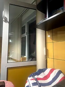 Snapshot of adiluci1 chatting on November 2, 4:37 am adiluci1 online show from November 2, 4:37 am