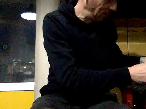 adiluci1 online show from November 30, 2:59 am