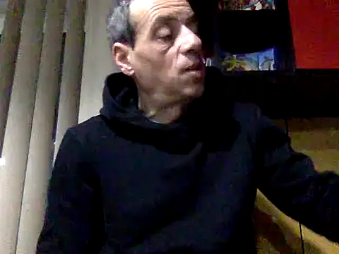 adiluci1 online show from February 8, 3:21 am