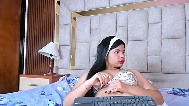 Snapshot of PamelaCullen chatting on October 30, 5:35 pm PamelaCullen online show from October 30, 5:35 pm