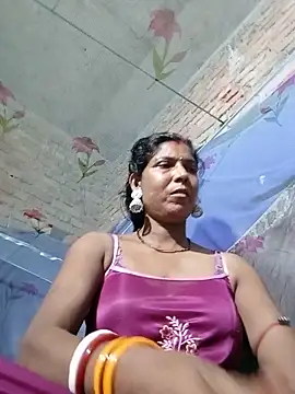 Savita992 online show from May 28, 9:45 pm