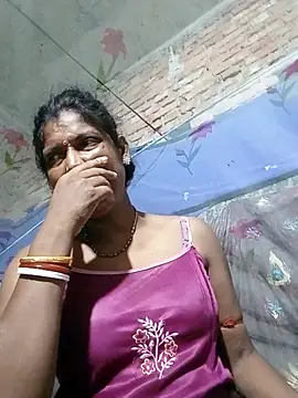 Savita992 online show from July 25, 6:27 pm